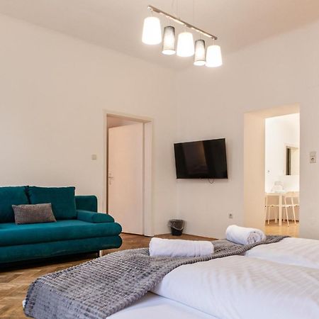 Spacious 2Br Apt.-Near Wiener Stadthalle المظهر الخارجي الصورة